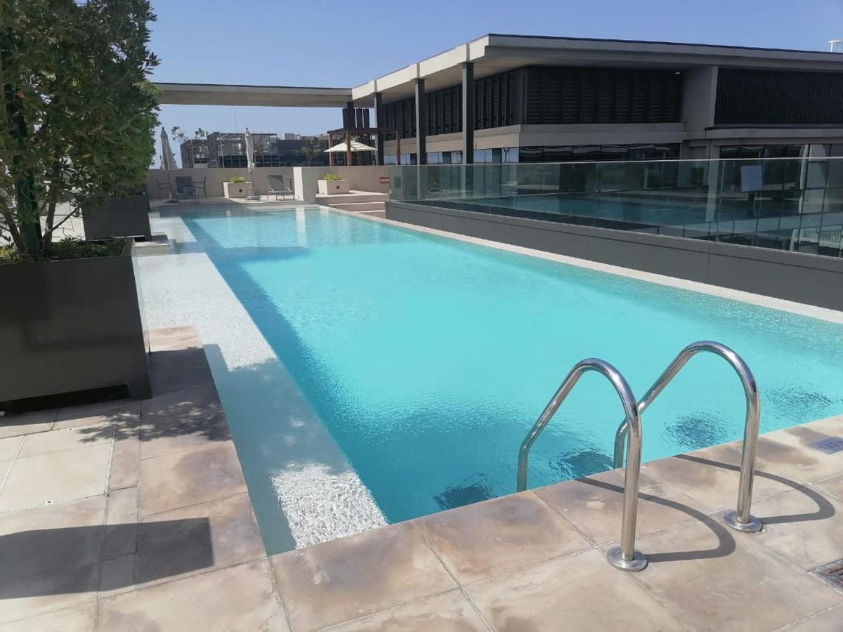 Apartment Mira Holiday Homes - Walk - Building 5 - Next To Coca Cola Arena *